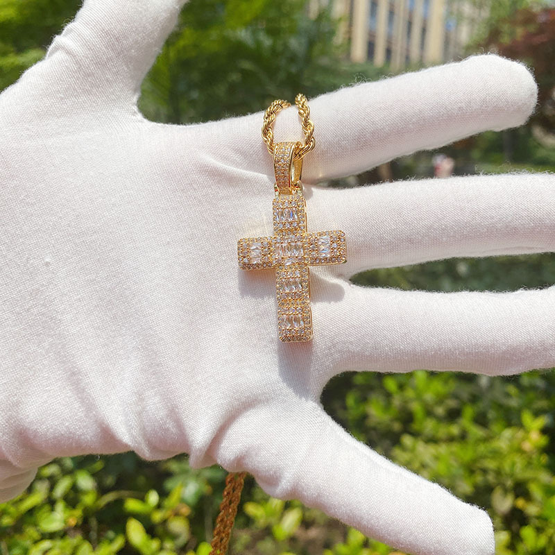 Cross Diamond Necklace Gold Unisex Chain For Couples_voghion.com