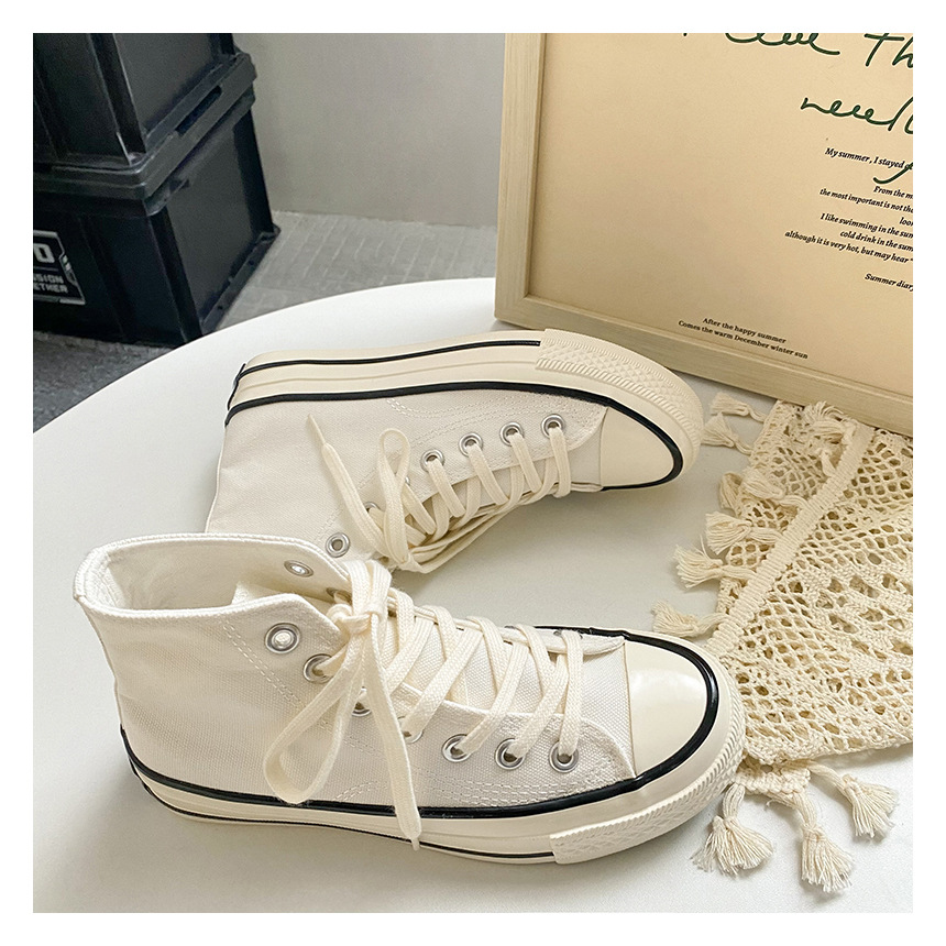 18014 白黑 加色(2022）