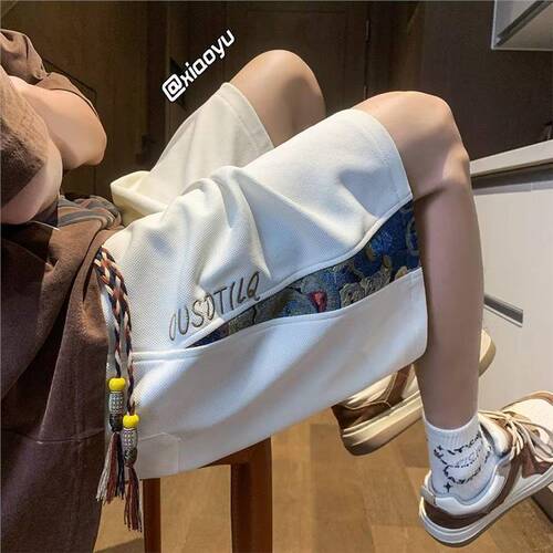 Men's Summer 2024 New Arrival Casual Loose Embroidered Short Pants with Trendy Brand Design Sports 5-inch Pants Wholesale