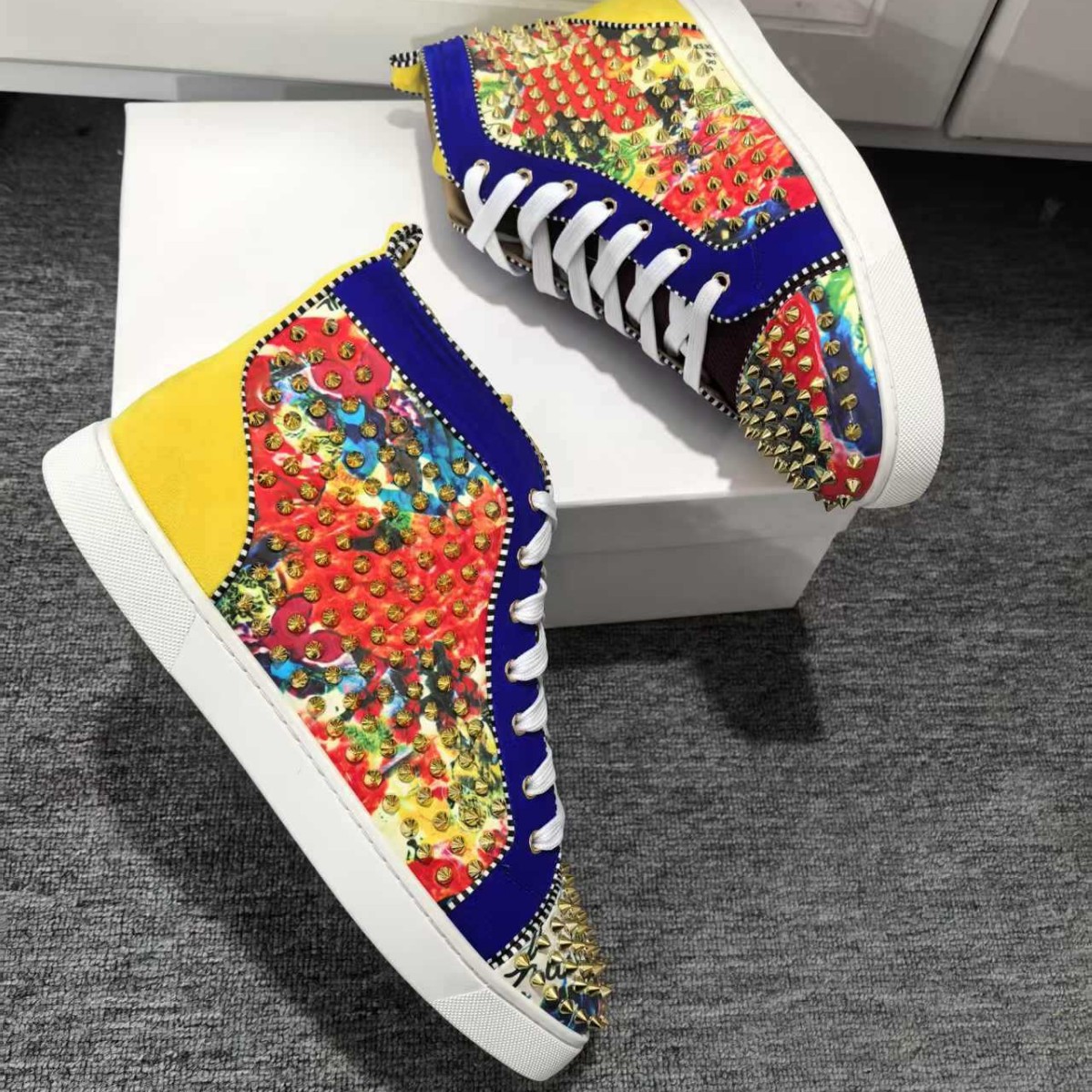 European Foreign Trade Casual Men's High-Top Shoes with Rivets, Colorful Print, Trendy Versatile Unisex Shoes with Rivet Decoration