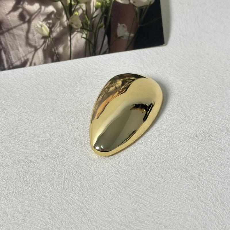 European American Fashionable Minimalist Style Metal Shiny Water Drop Egg-shaped Brooch For Women Simple And Exquisite_voghion.com