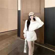 ��ʽ����б���l��Ů�＾�¿��OӋ��С�������L��¶���������bŮ��