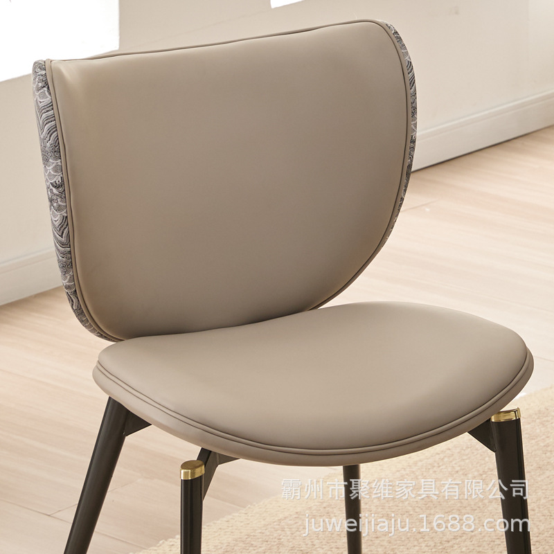 Silla de comedor minimalista italiana diseñadora de silla de ocio de lujo nórdica moderna silla de respaldo simple silla de negociación