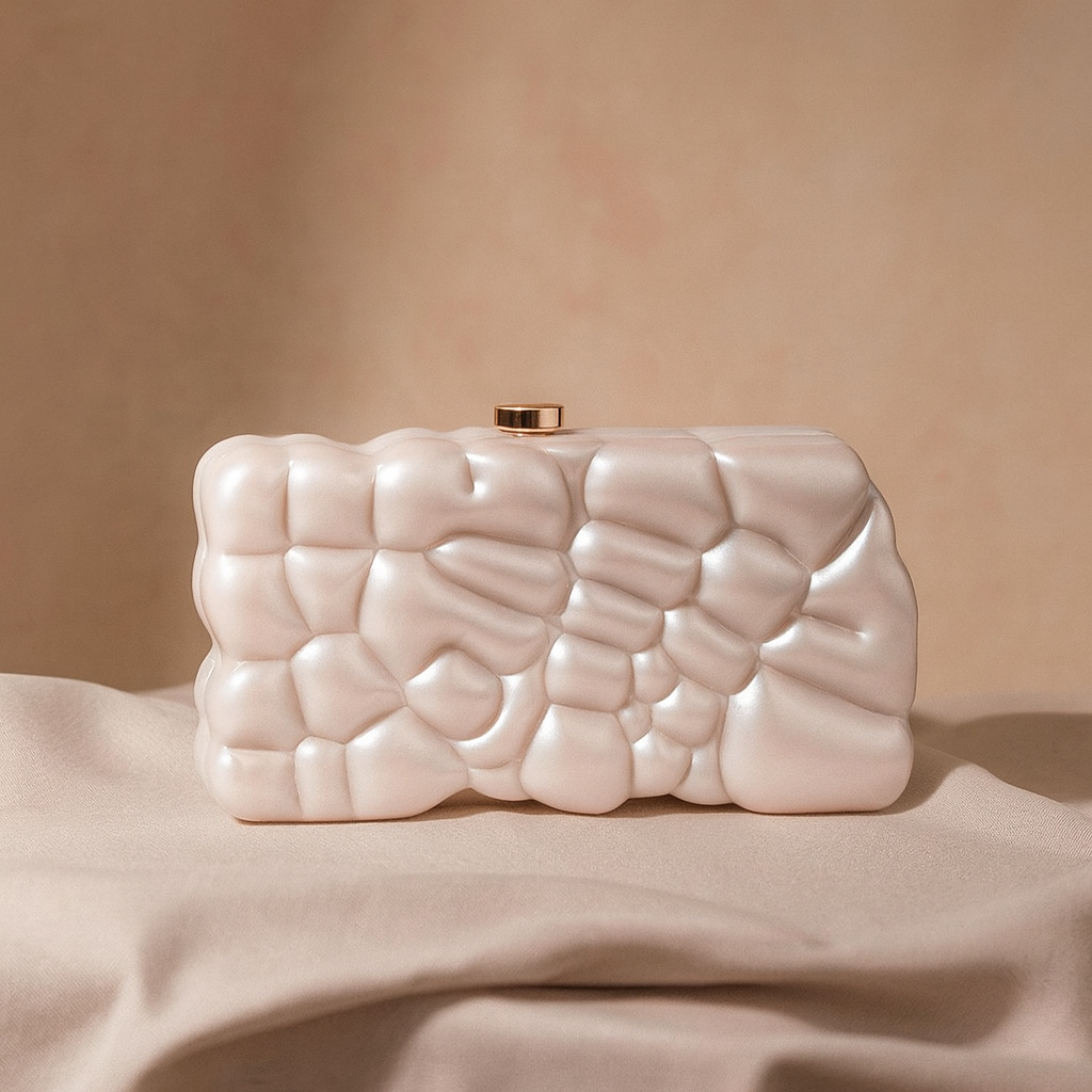 Pochette elegante in acrilico a conchiglia per cerimonia sposa_voghion.com