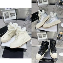 ߶Ʒ|2025СLëɸϵů\eЬŮ