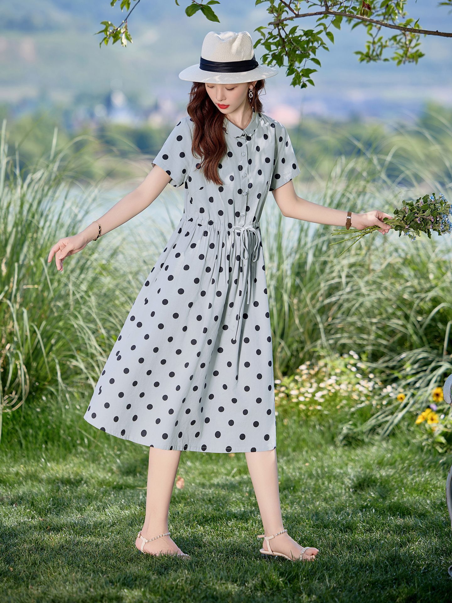 Đầm maxi nữ chấm bi in họa tiết eo thon dáng midi thời trang NI502 — màu be, màu xanh