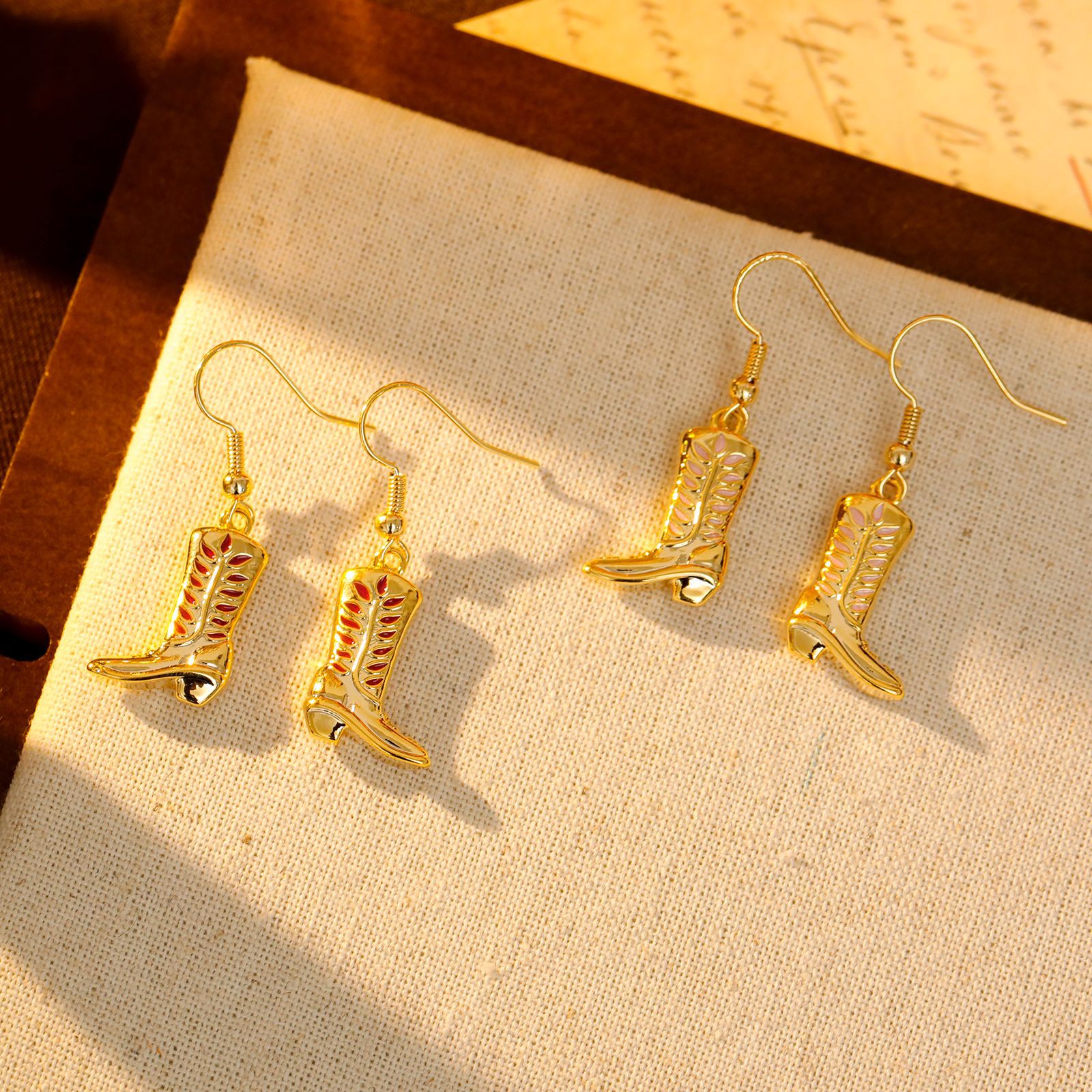 Western Cowboy Boot Clip Earrings For Women Elegant Style_voghion.com