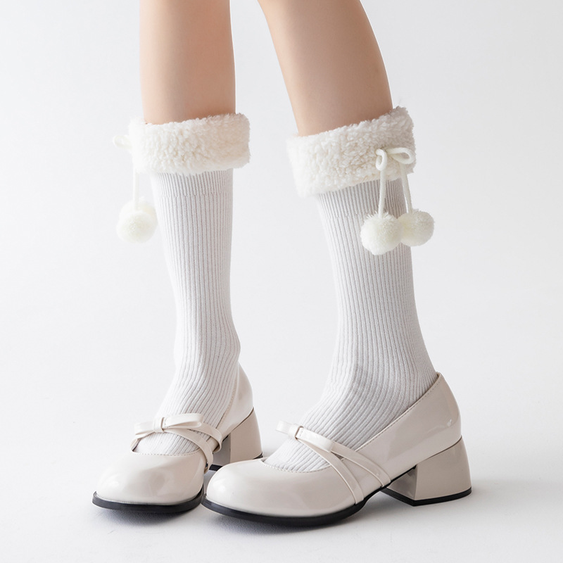 Calcetines de mujer otoño y invierno nuevos productos de cordero calcetines de cachemira japonesas jk lindas calcetines calientes de color sólido Lolita