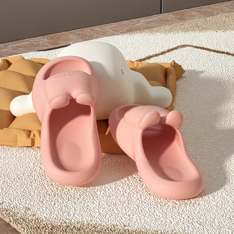 젠틀 파우더 (똥을 밟은 듯한 느낌의 EVA 소재로 가볍고 편안하며 미끄러지지 않음)