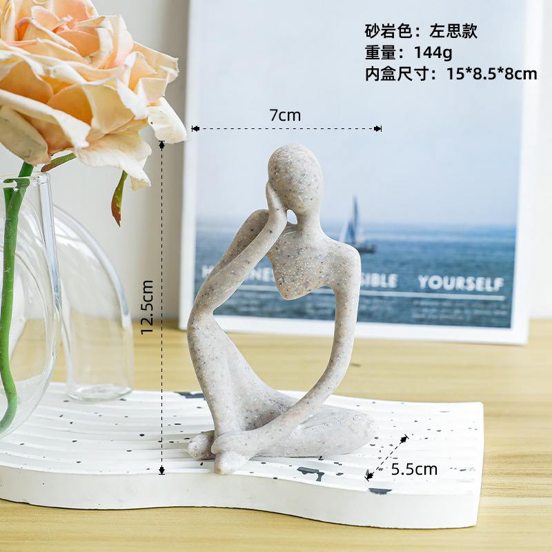 モダンなシンプルなリビングルームのサンプルプレートの間にソフトな装飾品があります。|undefined