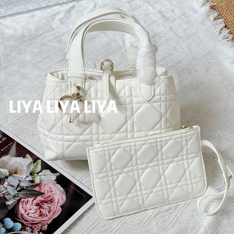 D brand horizontal version indigenous diamond pattern handbag, Toujours Diana shoulder bag, underarm tote bag, bucket handbag D brand horizontal version indigenous diamond pattern handbag, Toujours Diana shoulder bag, underarm tote bag, bucket handbag