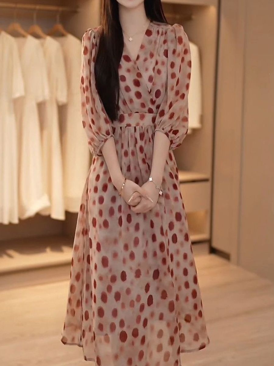 Đầm maxi nữ thắt eo họa tiết chấm bi sóng Pháp 2026 — Red wave dots (có lớp lót) chi tiết 5