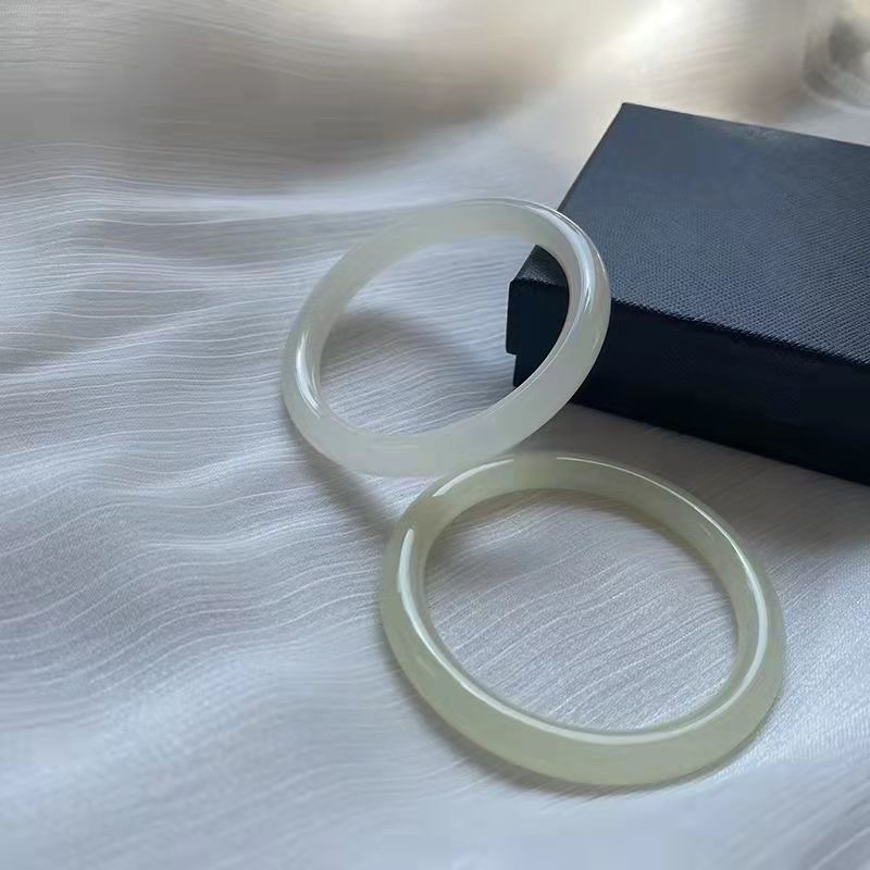 圆条镯子古风玻璃仿玉宽版叮当镯仙女超美胖手镯装饰日常配饰百搭