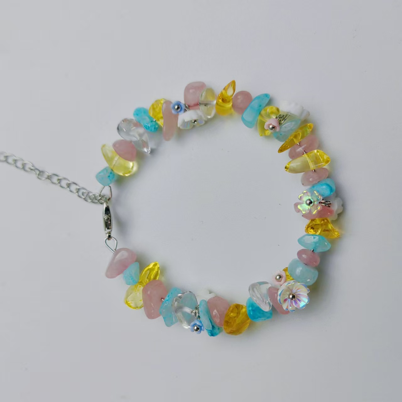 Colorful Natural Stone Flower Bracelet Women's Light Luxury Niche Delicate High-end Bracelet Jewelry 2024 New Explosions