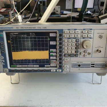 出售/回收 罗德与施瓦茨R&S FSG13 频谱分析仪