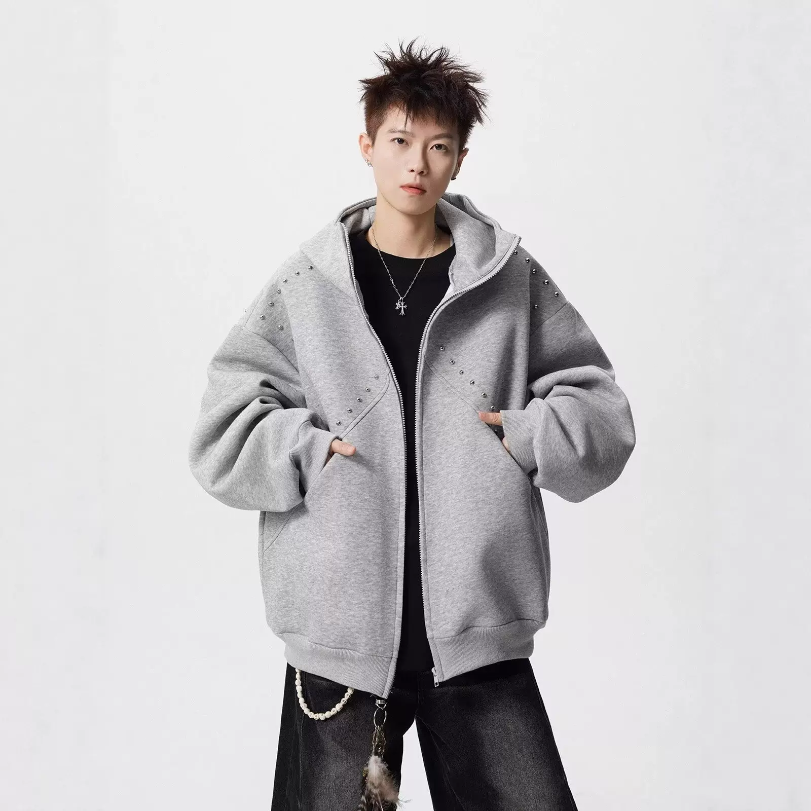 美式复古小众设计感卫衣百搭宽松简约柳钉外套男气尚休闲卫衣男