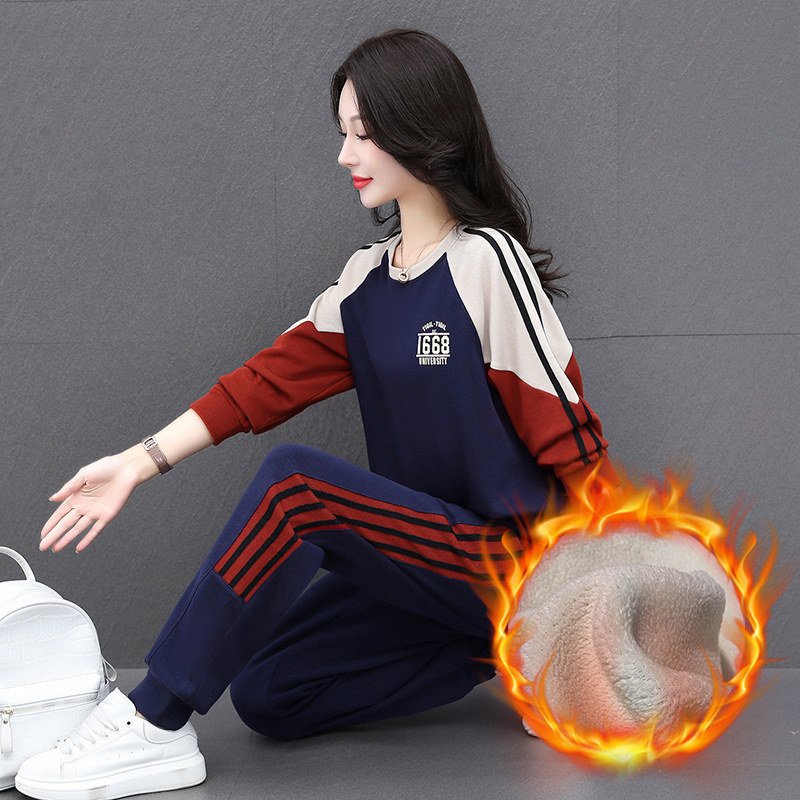 로얄 블루 플러스 벨벳