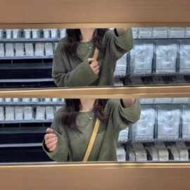 春季松弛感复古条纹长袖t恤女2026新款韩版宽松百搭圆领上衣ins