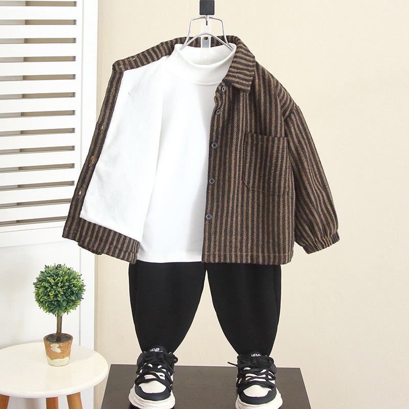 6920 Camisa gruesa de otoño e invierno de manga larga para niños 2025 nuevo estilo chico guapo más chaqueta de terciopelo ropa de invierno para bebés
