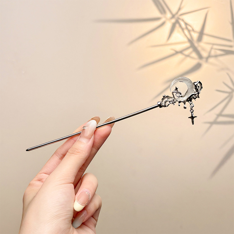 Nueva horquilla china 2025 nuevo estilo estilo antiguo horquilla mujer falda de cara de caballo de alta calidad estilo nacional horquilla de madera paso a paso horquilla tocado