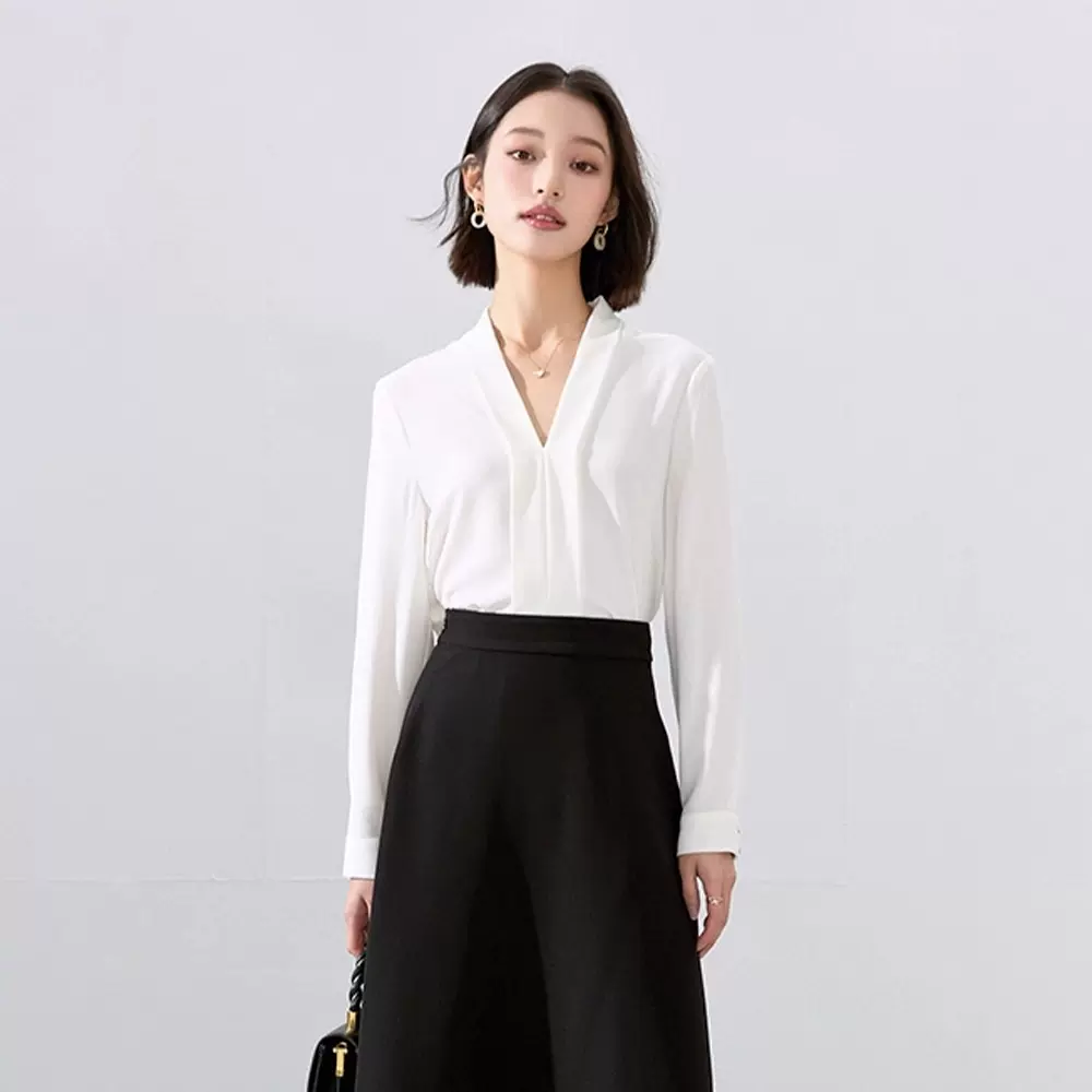 白色V领雪纺长袖衬衫女垂感显瘦大学生面试职业衬衣春季内搭上衣