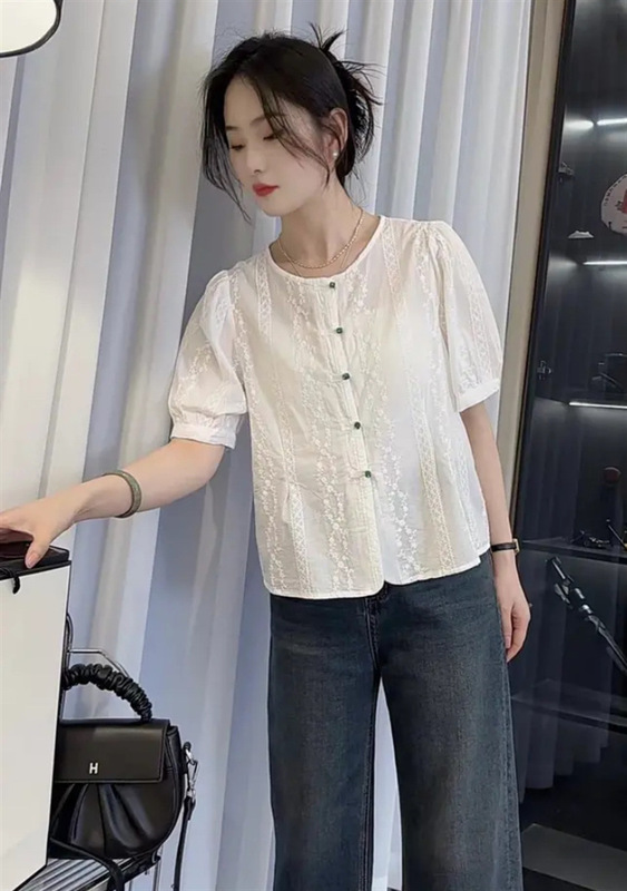 女性の半袖刺繍シャツ 2025 夏の新しい気質フレンチファッションデザイン気質中国風のシャツトップ|undefined