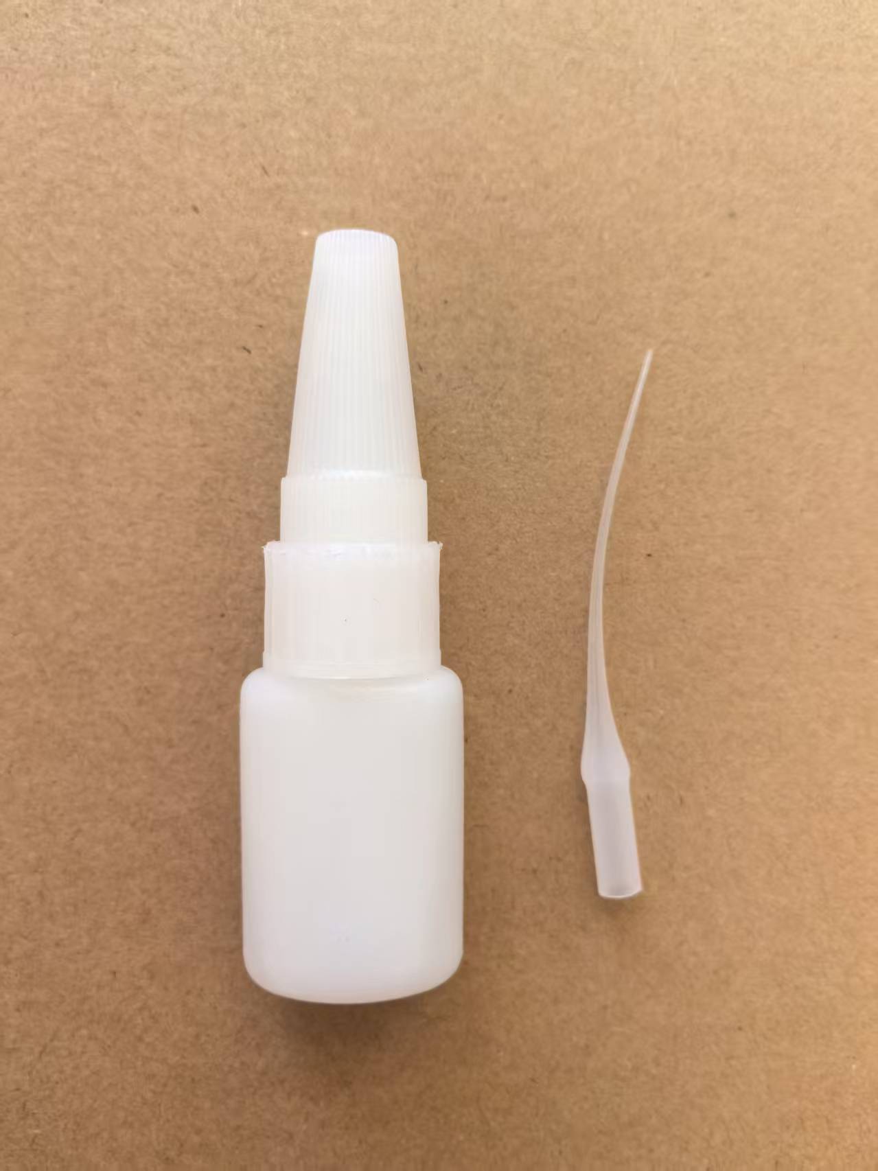 라벨이 없는 흰색 커버 20g (고점도, 속건성)