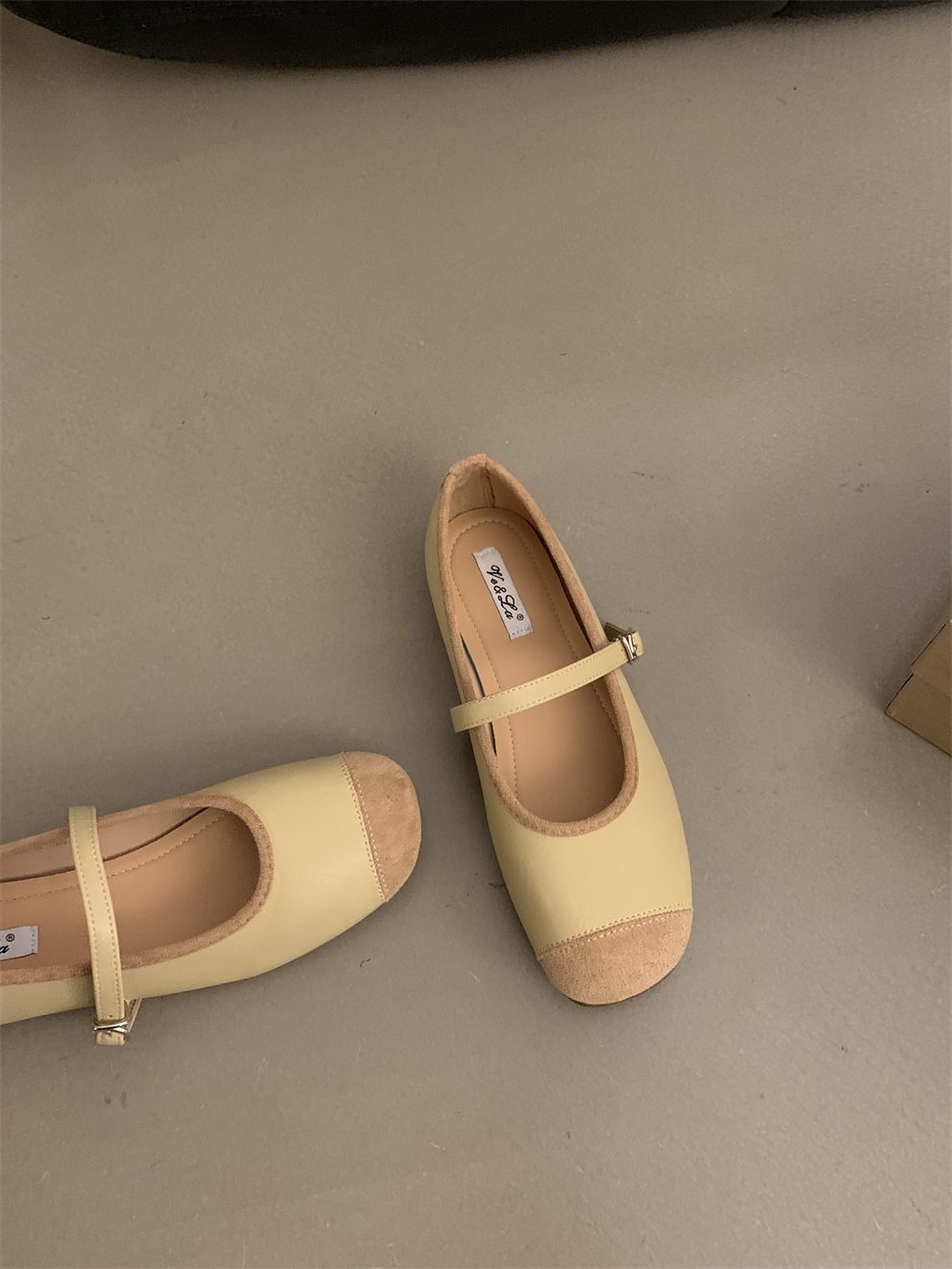 Xiaoxiang viento plateado nuevo estilo chino zapatos retrógrados franceses zapatos de ballet zapatos de primavera y verano zapatos de mujer