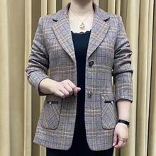中老年格子西装外套女2024年春季收腰显瘦妈妈装短款毛呢西服上衣