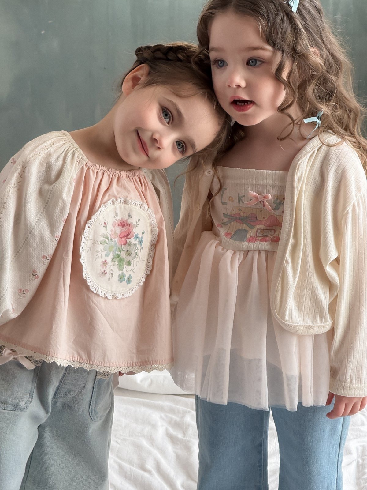 Parche de primavera para niñas camisa de bebé a juego de colores ropa para niños coreanos top de bebé ropa de primavera para niños 2025 primavera