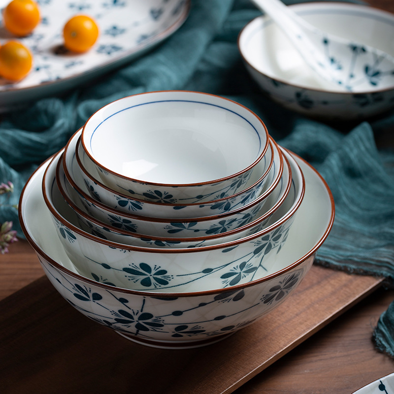 Jingdezhen 세라믹 파란색과 흰색 도자기 그릇과 접시 가정용 밥 그릇 식기 그릇과 접시 숟가락 언더 글레이즈 색상 일본식 개인 수프 국수 그릇