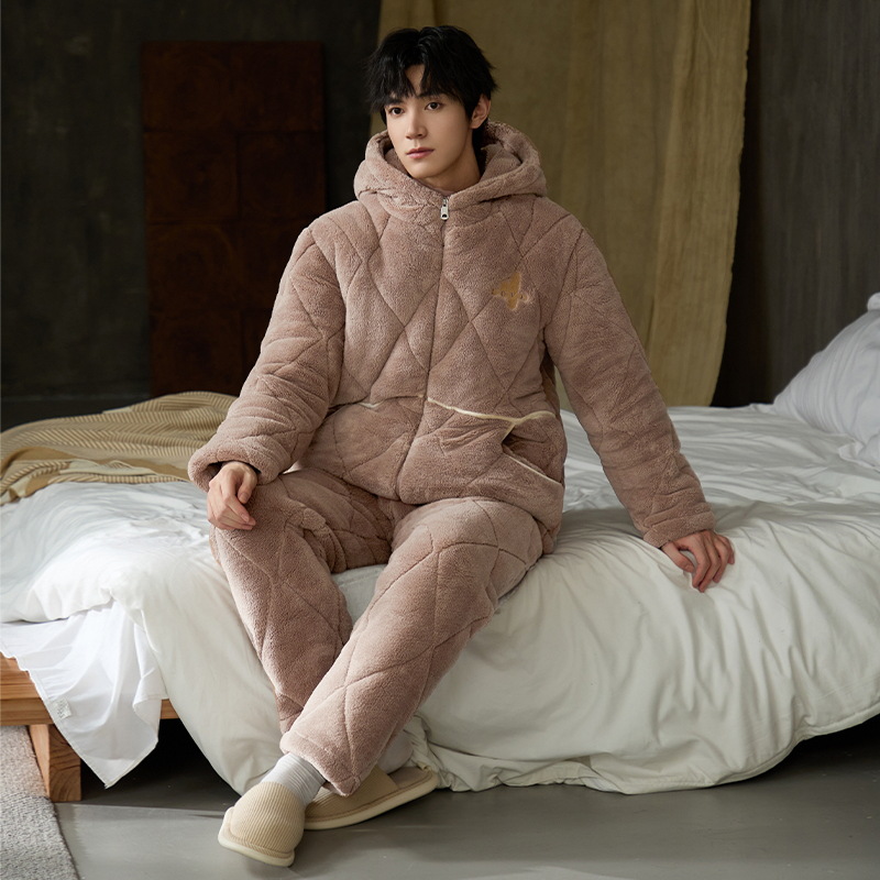 Pijamas de algodón de tres capas para hombres 2024 invierno de lana de coral de manga larga suelta y gruesa ropa de casa cálida set casual