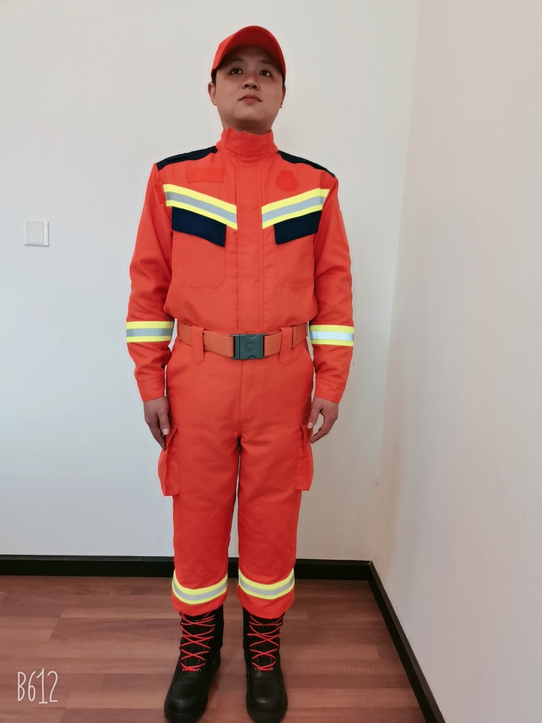 20桔红色抢险救援服 芳纶阻燃服 17救灾抢险消防服 东安 带省报告