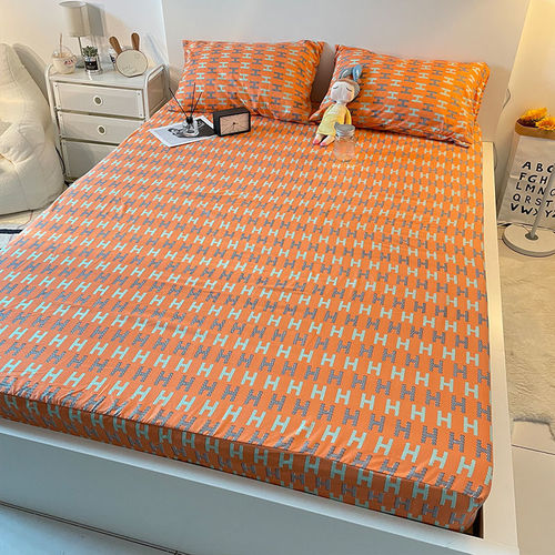 Light Luxury Bed Skirt & Bedspread, 1-Piece, European & American Style, All-Inclusive Bed Sheet with Non-Slip Design, Dustproof Protector for Simmons Mattresses – Yukan