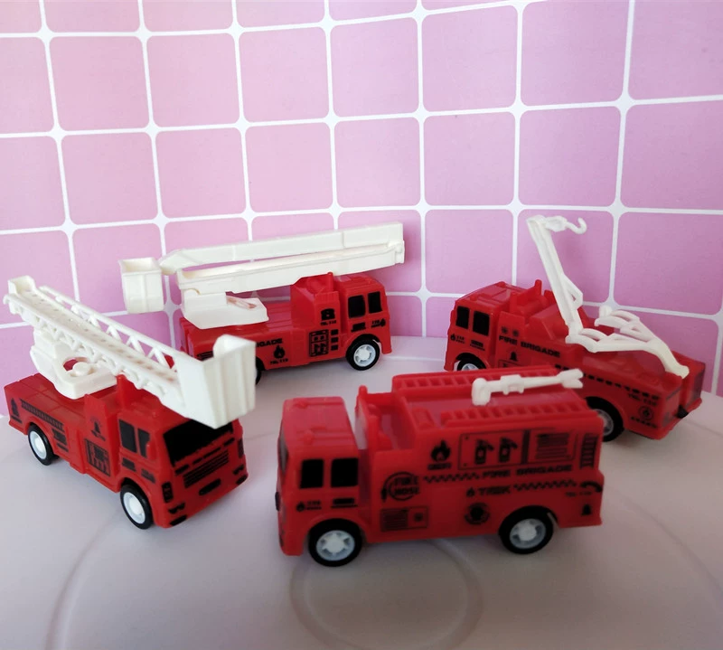 Деталь для торта в виде маленького пожарника Little Fireman Cake Decoration Ornaments Маленький герой мечтатель пожарная машина торт на день рождения украшение стола