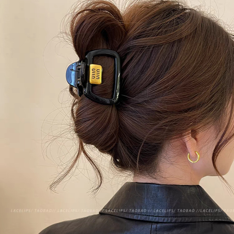 14#Niu logo black handbag 5.5cm hair grip