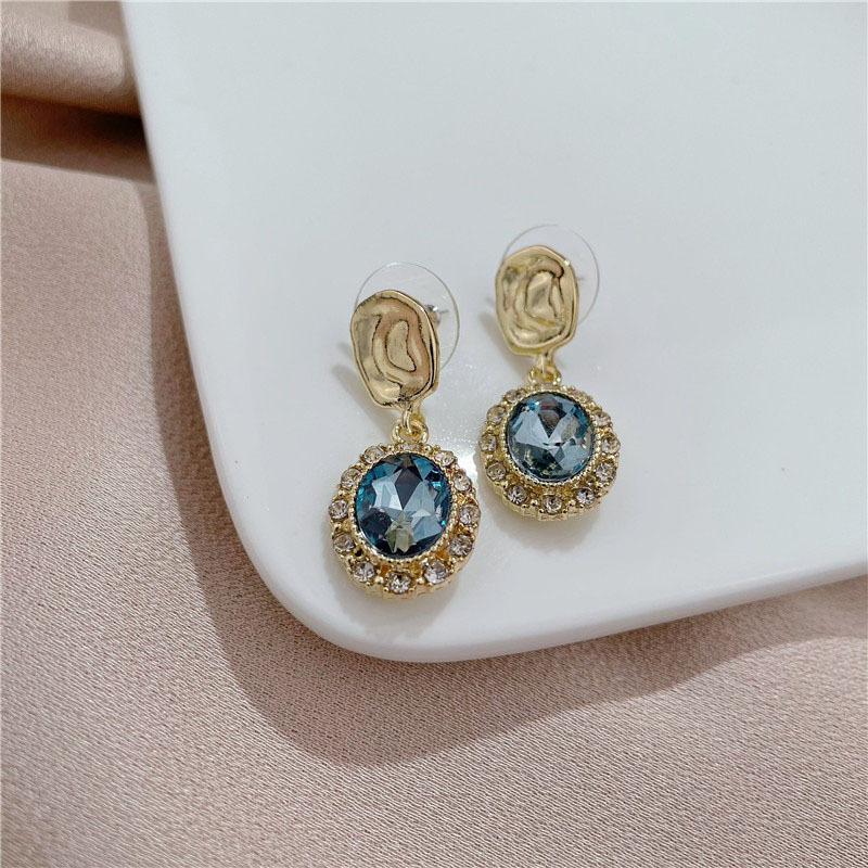 Tongfang Ornament Blue Zircon Crystal Earrings Elegant Mori Women's Rhinestone All-match Retro Simple Stud Earrings display picture 7