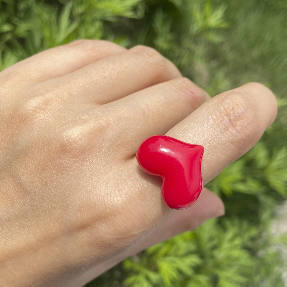 Wholesale Jewelry Solid Color Heart Resin Ring Nihaojewelry display picture 7