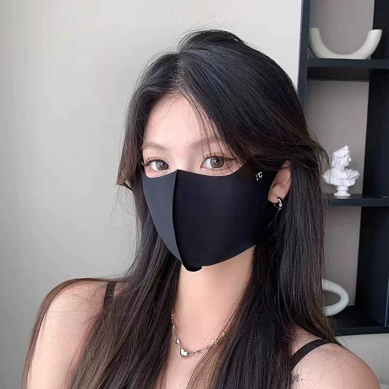 Летняя маска из ледяного шелка дышащая гиалуроновая кислота