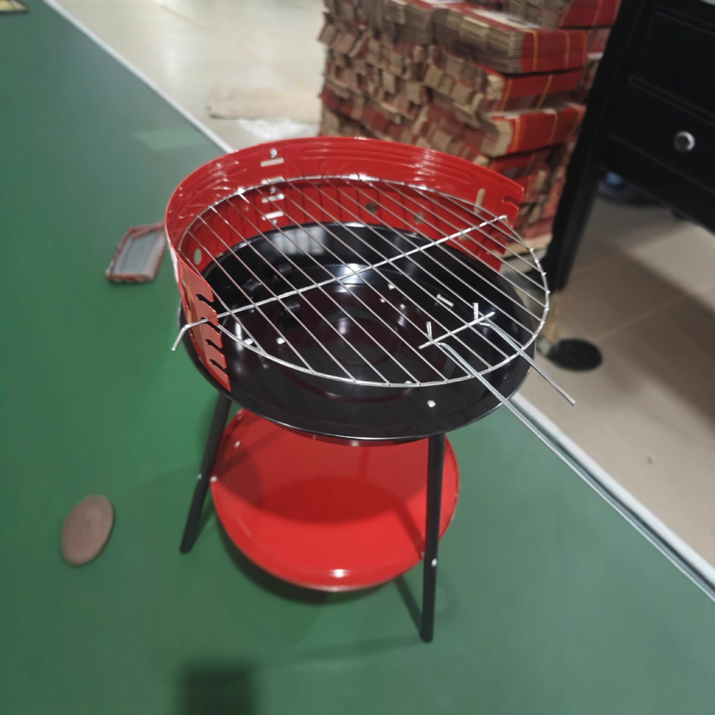 Fábrica directa de jardín doméstico parrilla portátil parrilla de carbón desmontable al aire libre parrilla de barbacoa portátil al por mayor