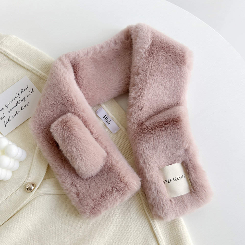 Sciarpa donna in peluche incrociata morbida e calda invernale_voghion.com