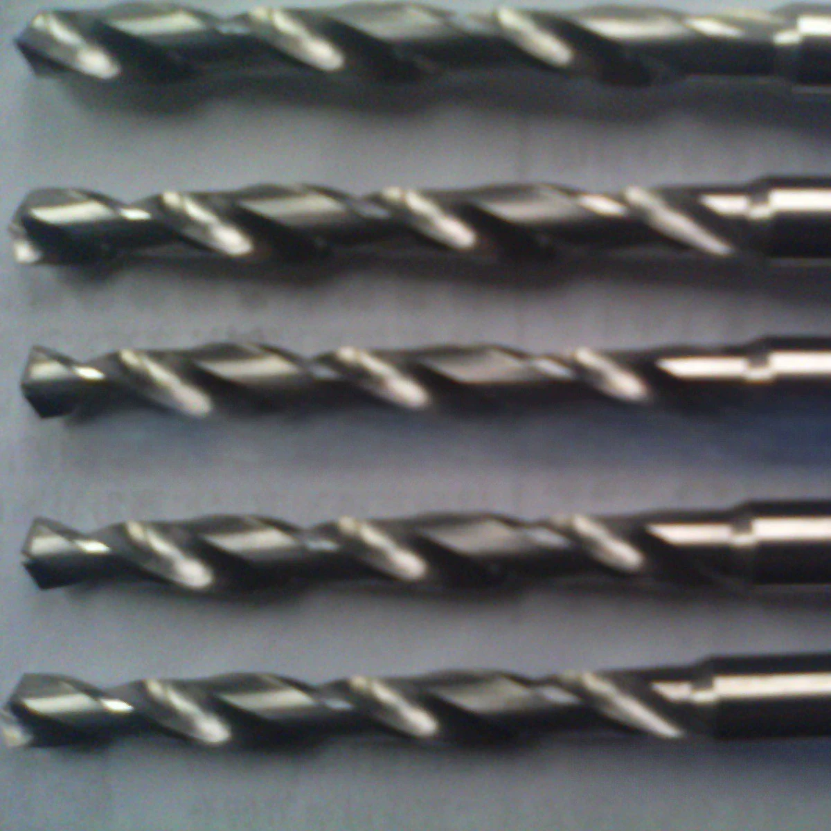 Инструмент с ЧПУ Производитель-Вольфрамовая сталь сверла-Длинные сверла-Ступенчатые сверла-Внутреннее холодное сверло