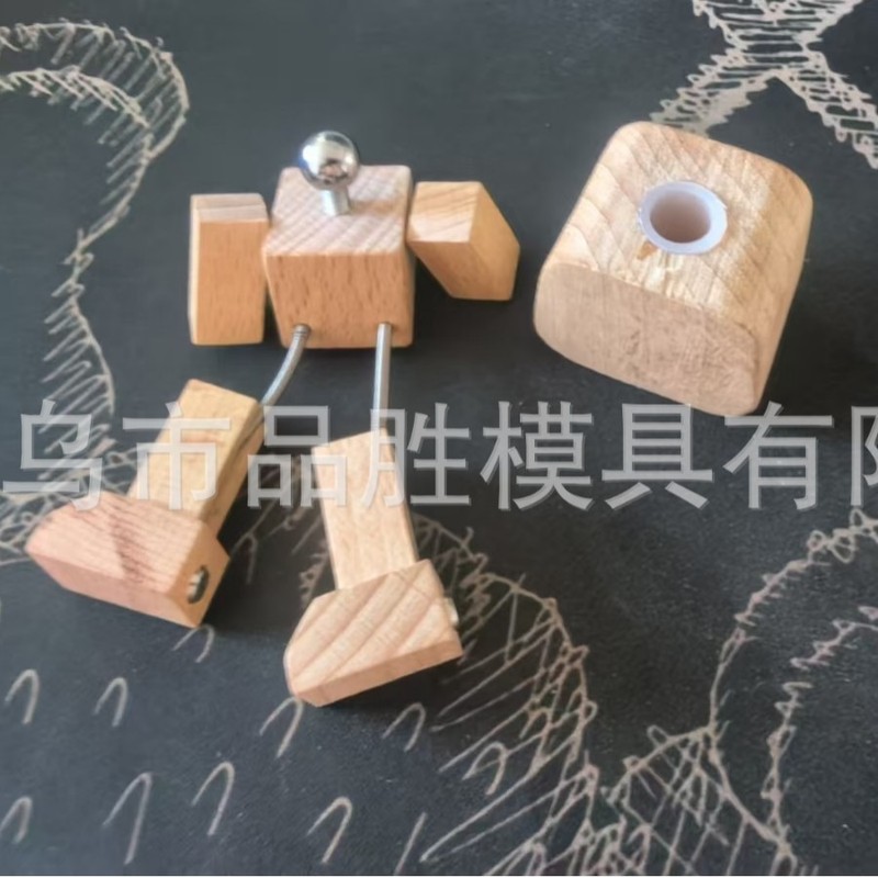 跨境新款Shaking Feet Wooden Doll木头人汽车装饰摆件|undefined