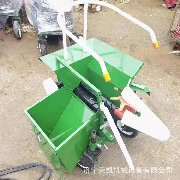 玉米收割机