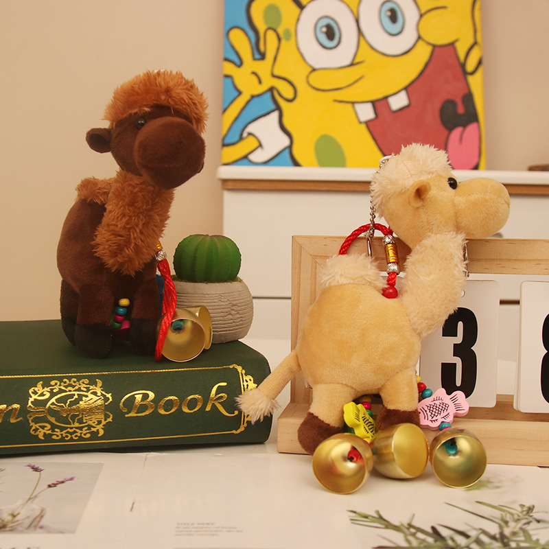 Nuevo lindo y lindo colgante de camello de campana del desierto, muñeco de peluche, bolso de regalo, llavero colgante