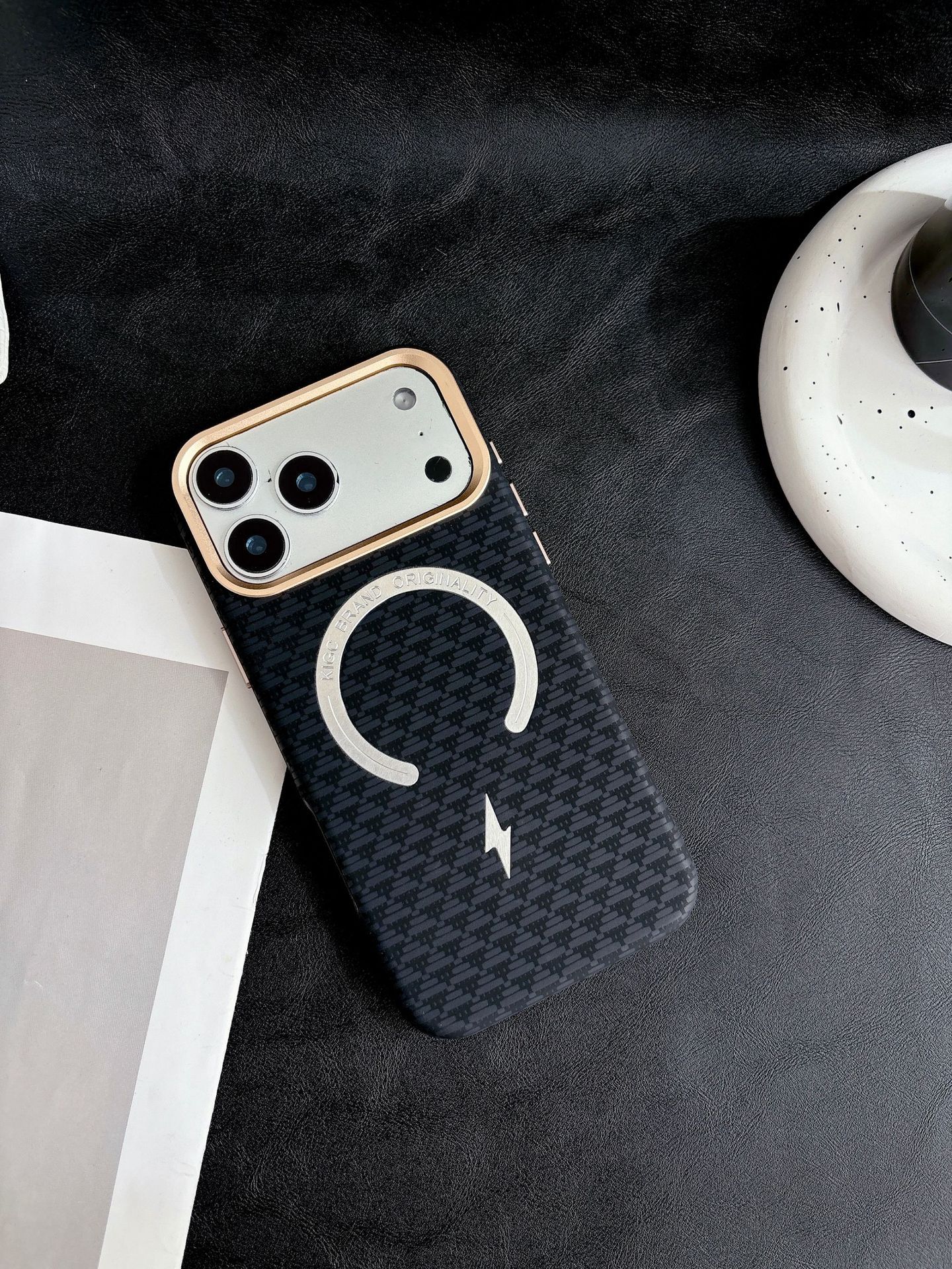 Ốp lưng từ tính chống sốc cho iPhone 17 Pro Max, viền dày bảo vệ toàn diện — Đen, Xanh dương, Cam, Xám chi tiết 5