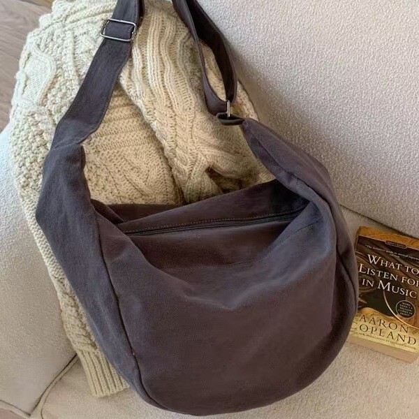 Salty cheese retro autumn and winter dumpling bag crossbody shoulder bag gender-free unisex large capacity bag