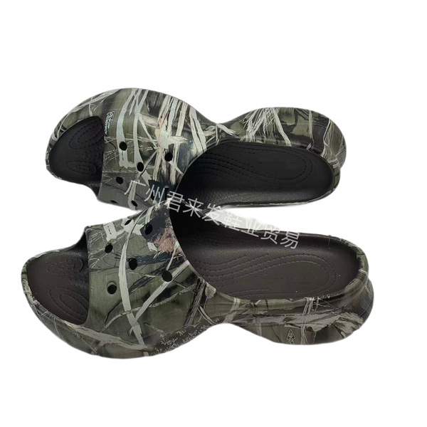 Women's fashionable summer breathable Crocs-style slippers