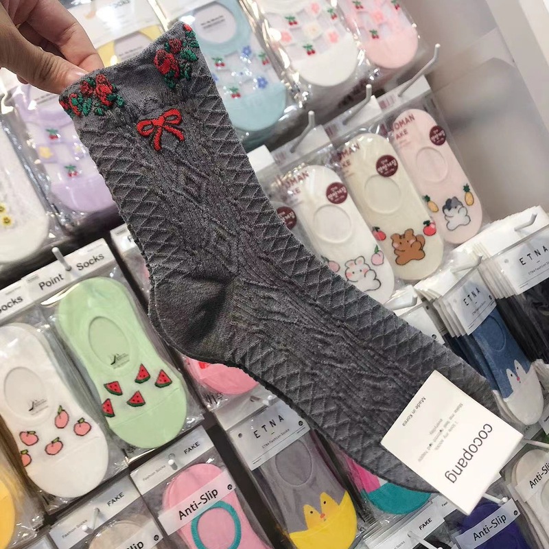 韩国产袜子东大门新品复古菱形格蝴蝶结花朵甜美风女袜棉袜中筒袜|undefined