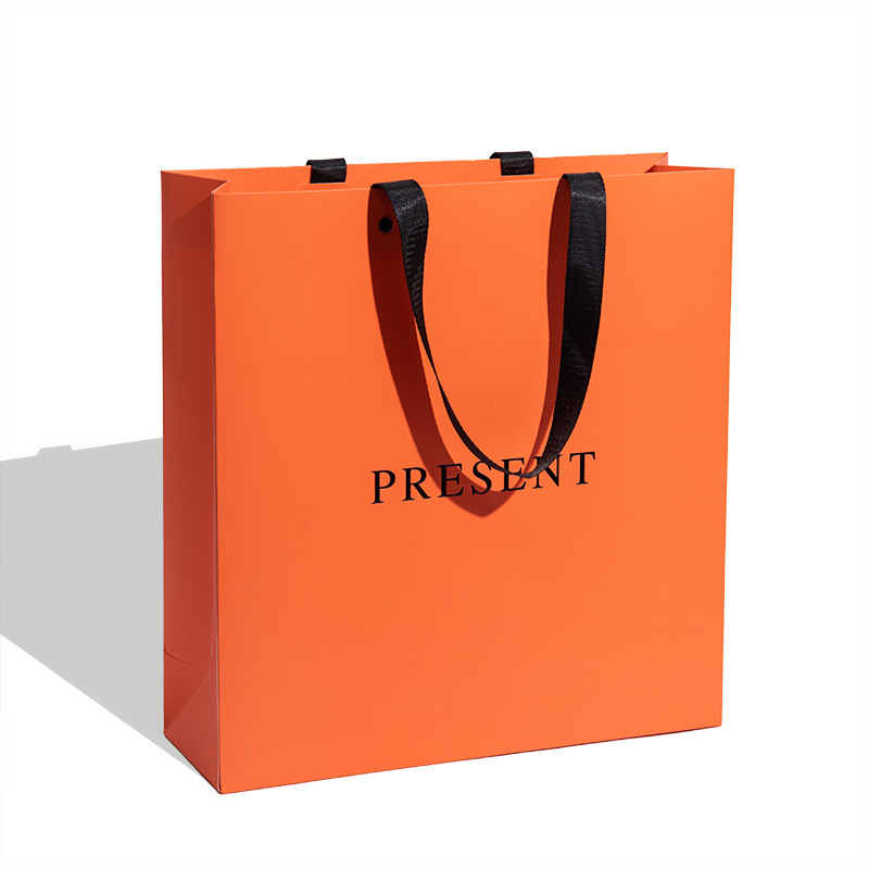 Nueva bolsa de regalo de tarjeta blanca de alta gama, bolsa de lujo ligera, bolsa de mano, logotipo, bolsa de compras de alta calidad, tienda de ropa de mujer image 4